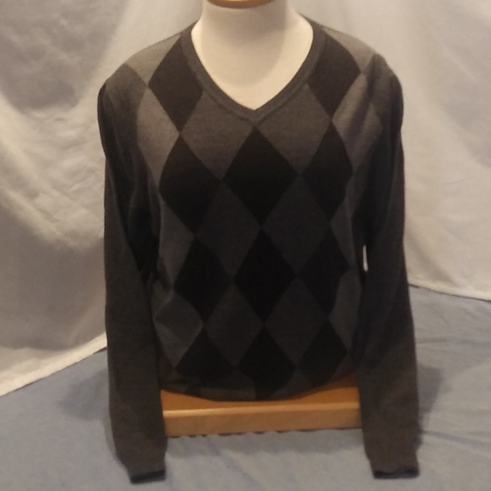 Apt. 9 Gray & Black Argyle V-neck Sweater